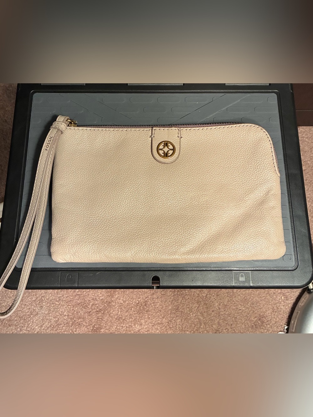 Fossil Pebbled Leather Wristlet in Cream with Gold Logo